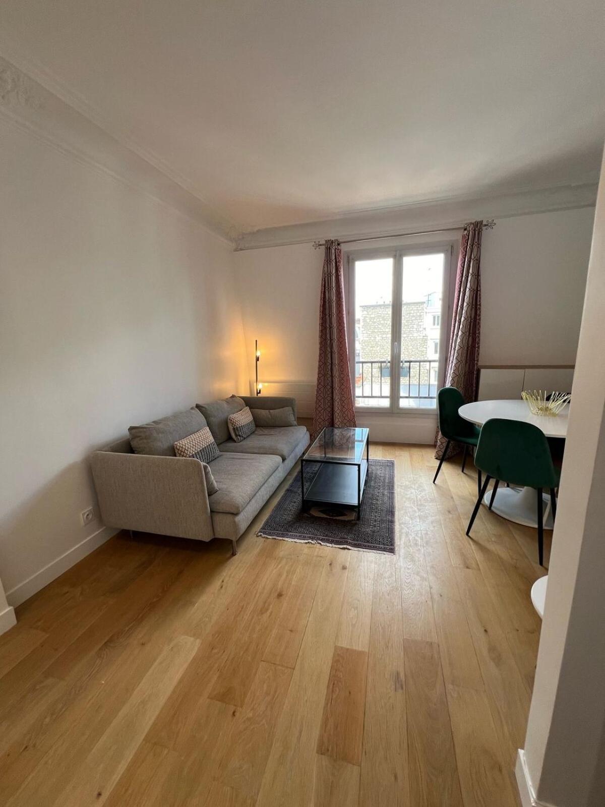 Beautiful Flat Monceau Champs Elysee