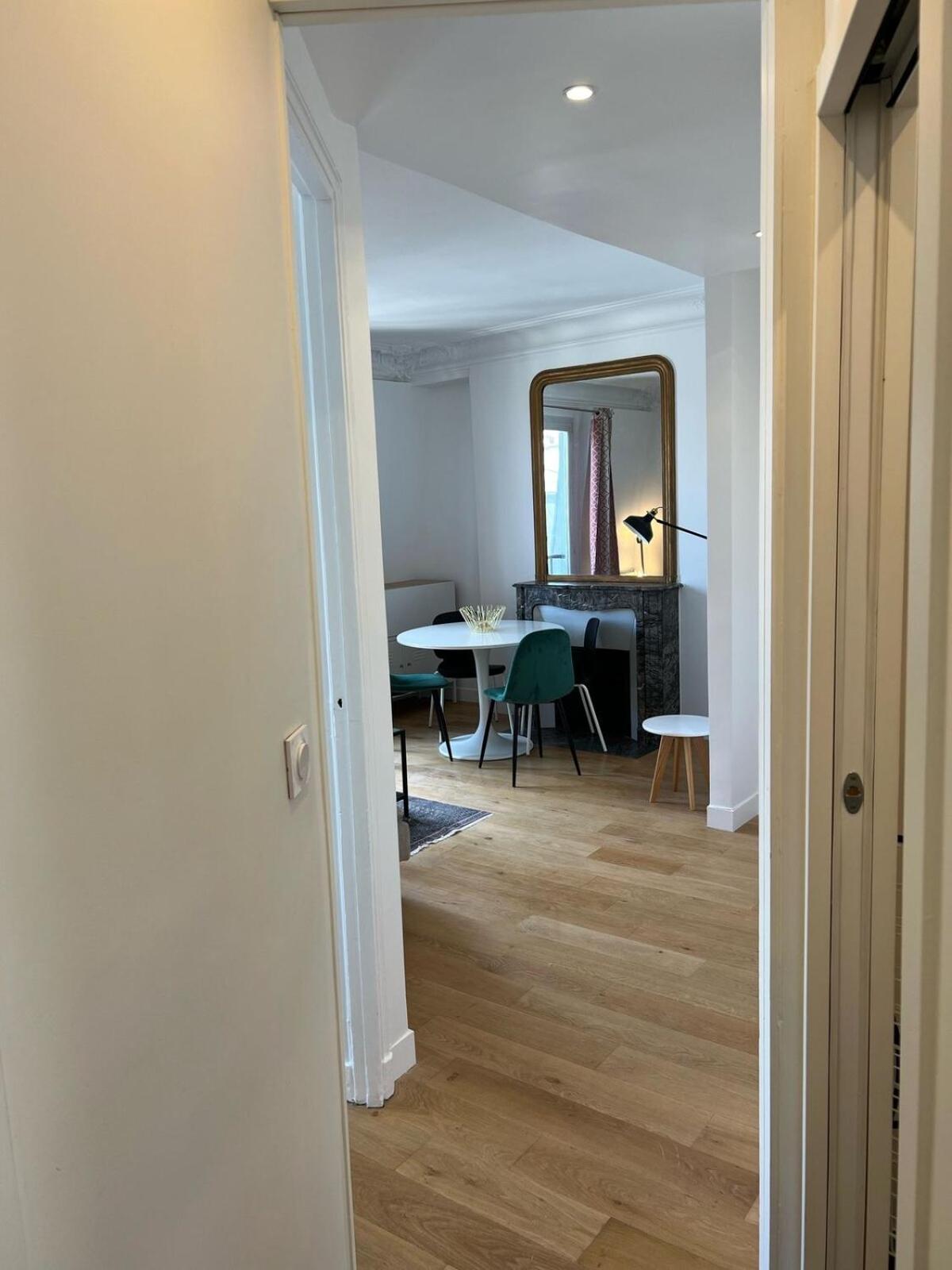 Beautiful Flat Monceau Champs Elysee Apartment