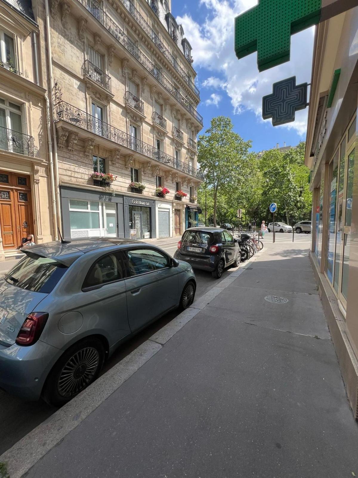 Beautiful Flat Monceau Champs Elysee Apartment